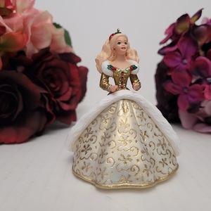 Vintage 1994 Hallmark Keepsake Ornament Holiday Barbie Collectors Series